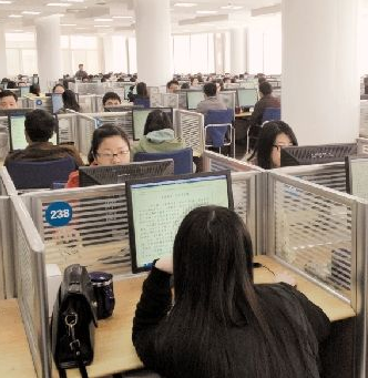 2020年凯发k8公务员考试阅卷工作有序进行